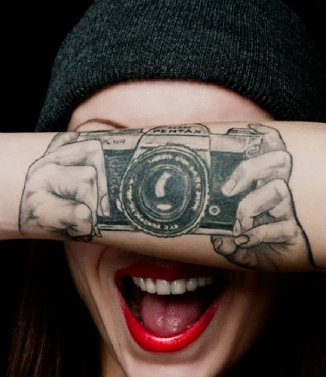 2. Piercing veya dövmenizi kapatmak zorundasınız.