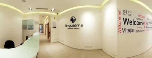 2. Butik ve modern bir binaya sahiptir.