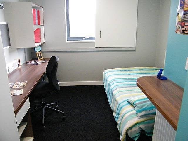 4. Konaklama sıkıntısı çekebilirsiniz.