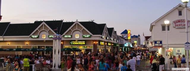 1. Turistik bir bölgededir.