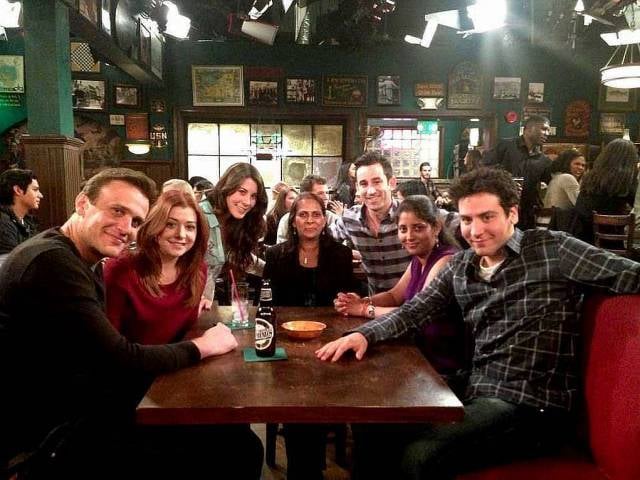 10. Sevdiğiniz dizilerin setini görebilirsiniz.