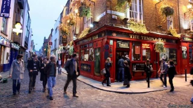 6. Hem eğitim alabileceğiniz hem de yasal olarak çalışabileceğiniz bir ülke;