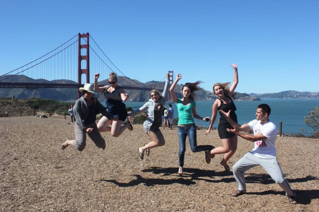 4. İlk kez değişik kültürlerden bir çok insanla aynı ortamda bulunma ve arkadaşlık etme