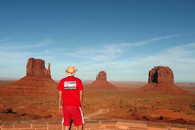 10. İlk kez Türkiye'ye, ekonomisine, siyasetine, sosyal düzenine, insanına, güzelliklerine dışarıdan bakabilme imkanı