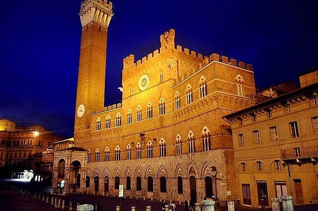 8. Siena Üniversitesi