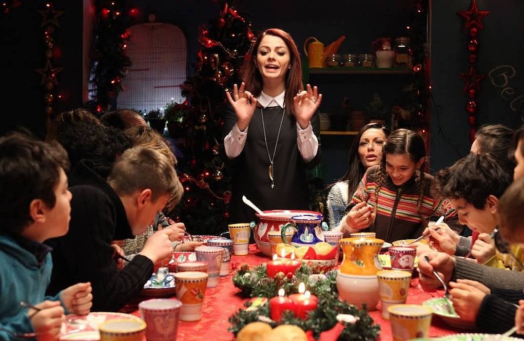 11. İnsanları o dili konuşurken izleyin.