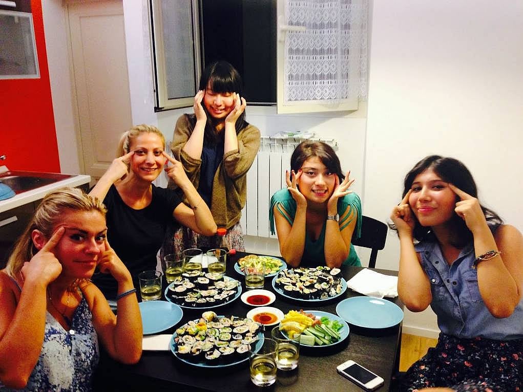 8. Öğrendiğiniz dilde eğlenin.