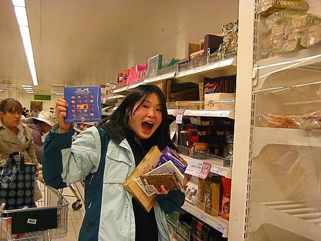 1. Uygun marketlerden alışveriş yapabilirsiniz.