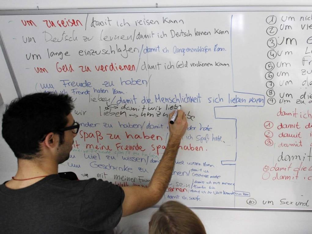 2. Yeni bir dil öğrenin, dünyaya açılın.