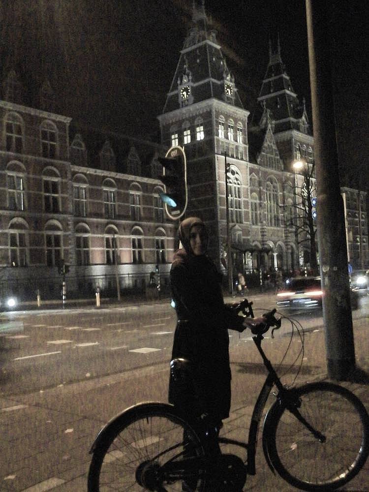 39. Bisiklet şehrinde bisiklet kiraladım ve o sokaklarda kaybolmanın mutluluğunu yaşadım.