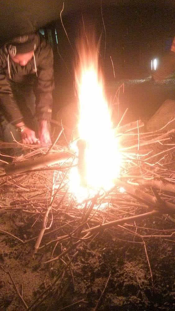 15. Ay tutulmasını arkadaşlarla beraber izliyoruz.