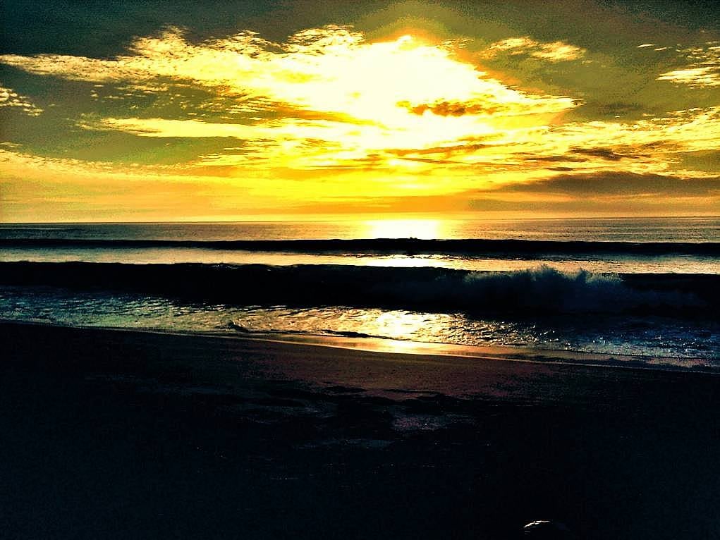 7. Comporta'da gün batımını mutlaka izleyin.