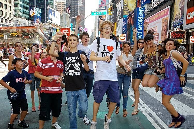 3. Yeni insanlarla tanışın ve arkadaşlıklar kurun.