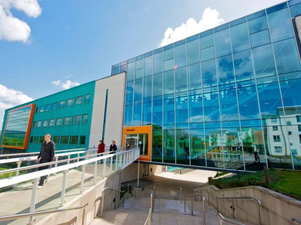 11. Lancaster University Management School / Birleşik Krallık
