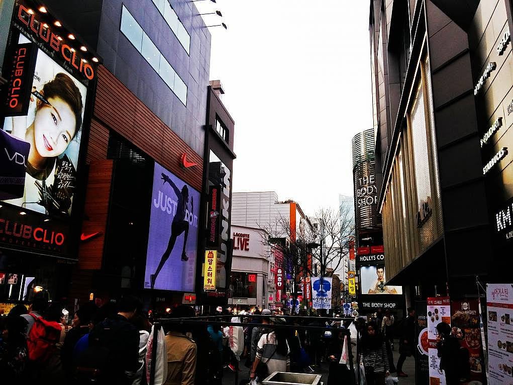 11. Okulda İngilizce, sokakta Korece iyi bir dengeleme oluyor.