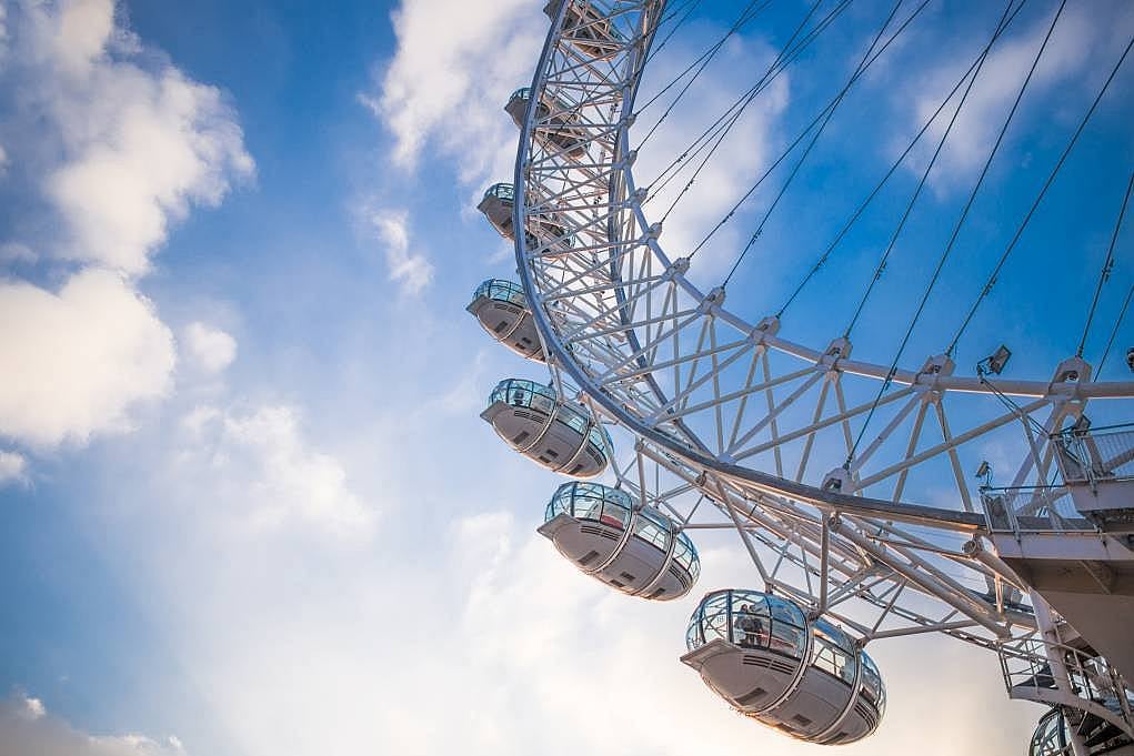 2. London Eye