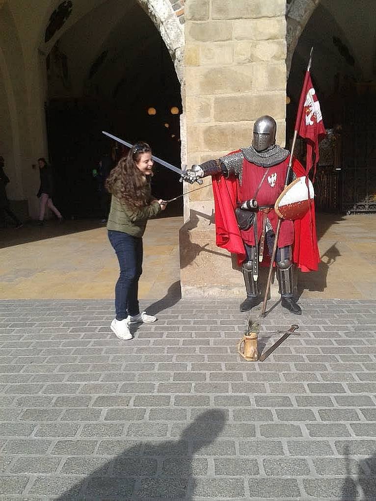 7. Krakow sokaklarında her an her şey çıkabilir.