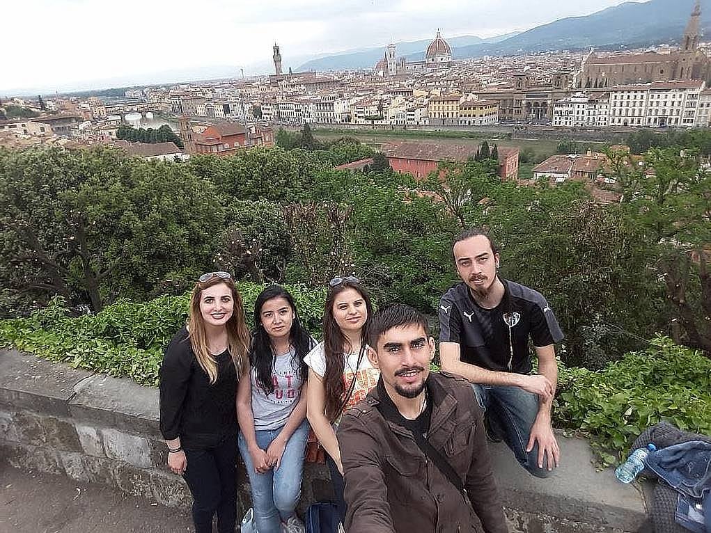 11. 15 günde Avrupa'da devri alem.