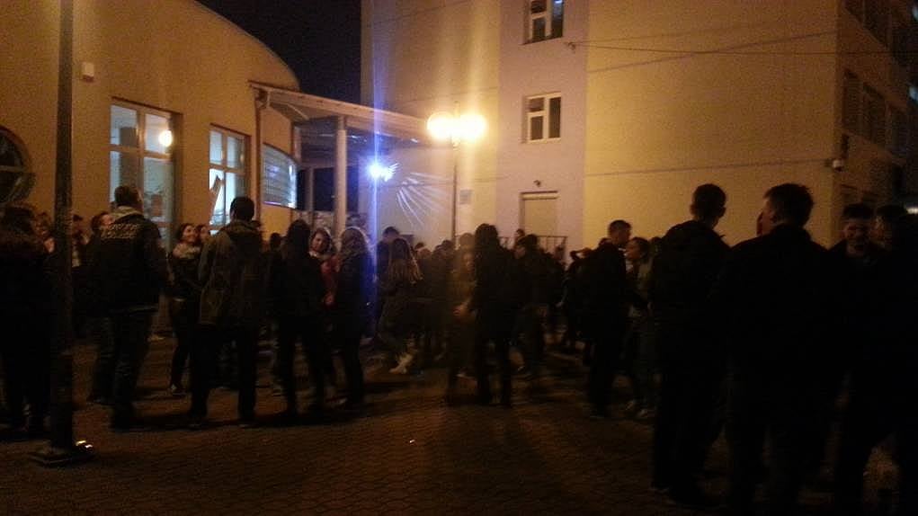 12. Eğer öğrenci yurdunda kalıyorsanız her gün parti var demektir!