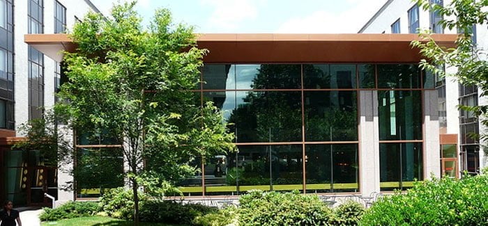 6. Northeastern Üniversitesi - Boston