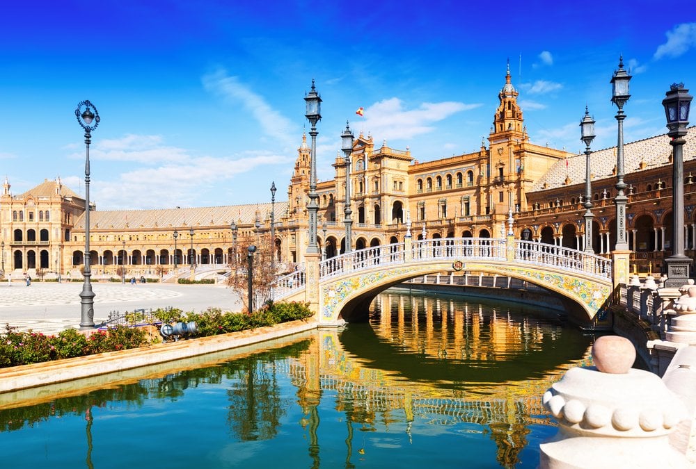 7. Plaza de España