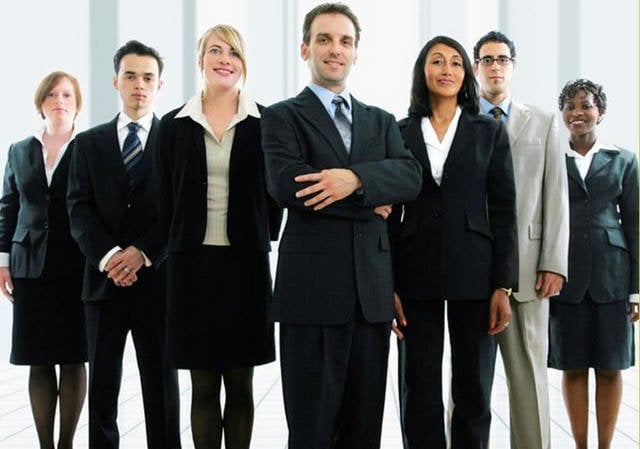 1. Başarının ilk adımı "İyi giyinmek!"