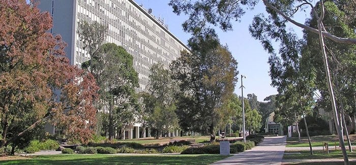 6. Monash Üniversitesi - Monash University