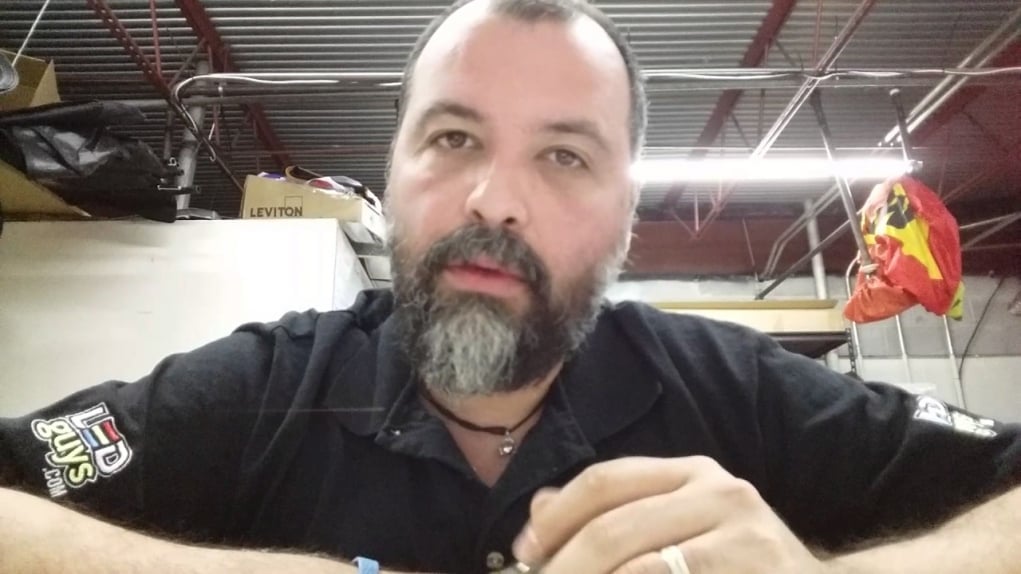 6. Ver Elini Amerika