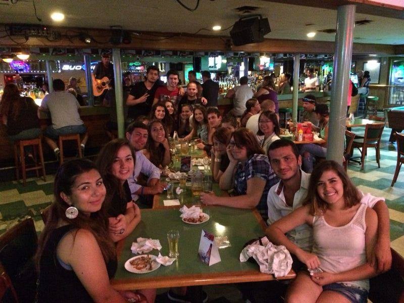 3. Irish Pub'ı Türklerle doldurmayalım mı?