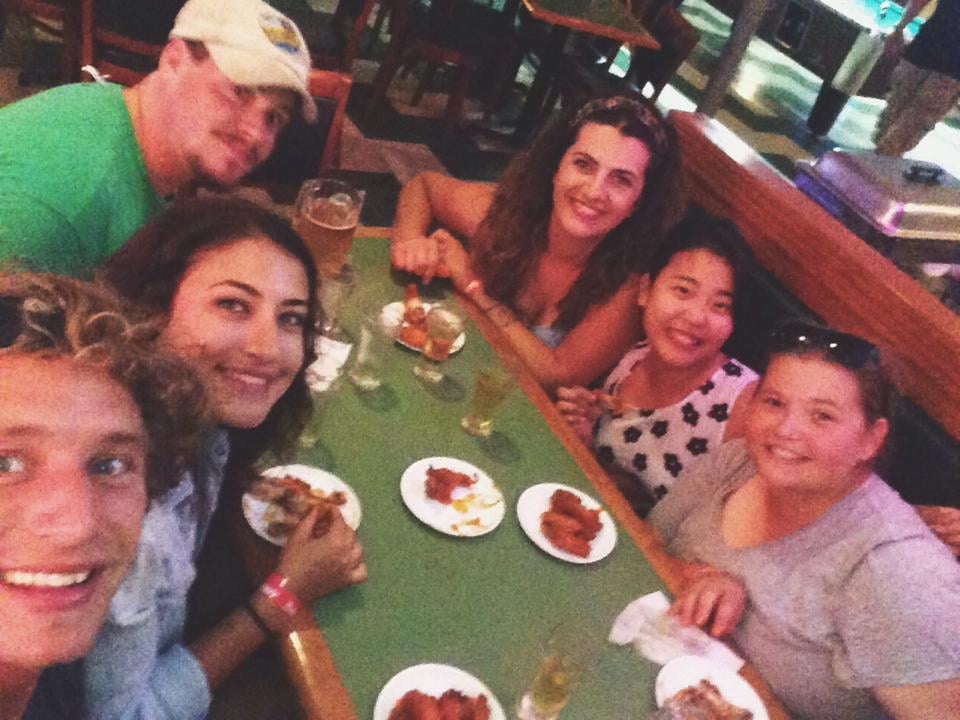 8. WAT şarkınız hala bitmemişken, bağıra bağıra eşlik edin.