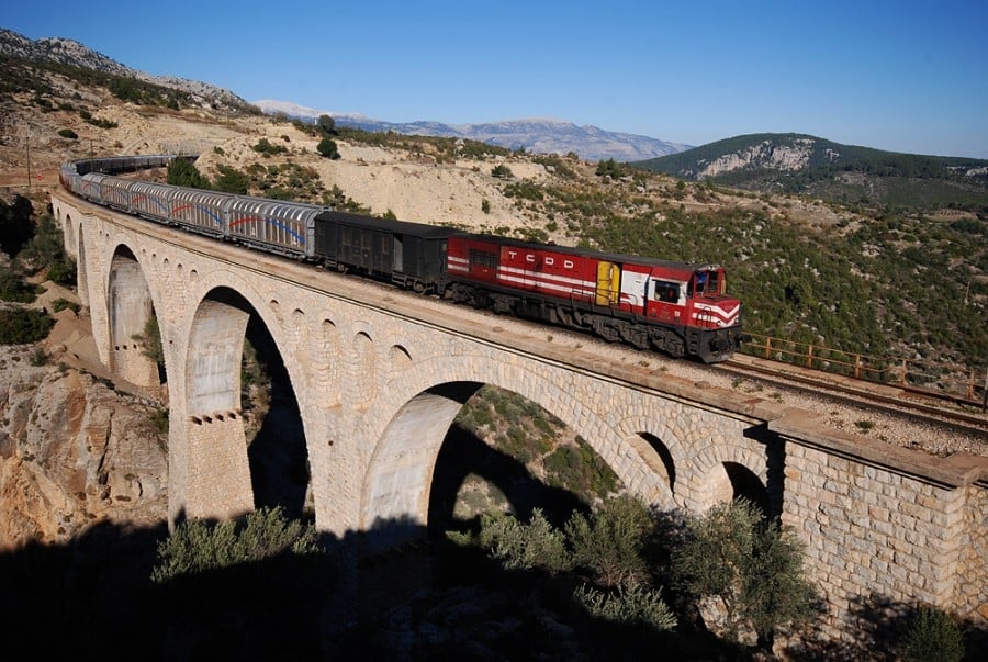 9. Bonus: Adana Vardar Köprüsü Tren Hattı
