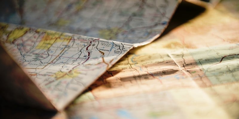 16. “Tekne limanda güvendedir. Ama teknenin amacı bu değildir.” – Paulo Coelho