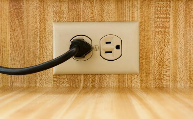 1. Priz girişlerinin farklı olması