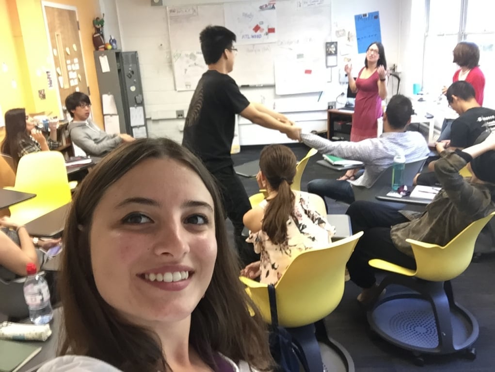 10. Öğretmenim... Canım benim, canım benim...