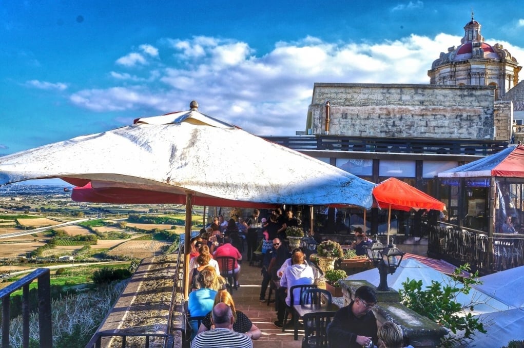 7. Malta’nın hangi popüler cafe-restoranlarına gitmeliyim?