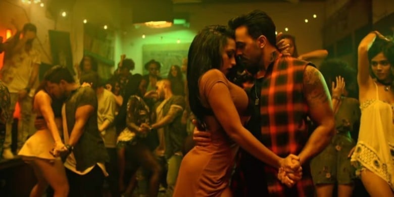 2. İspanyolca şarkılar size daha anlamlı gelir.