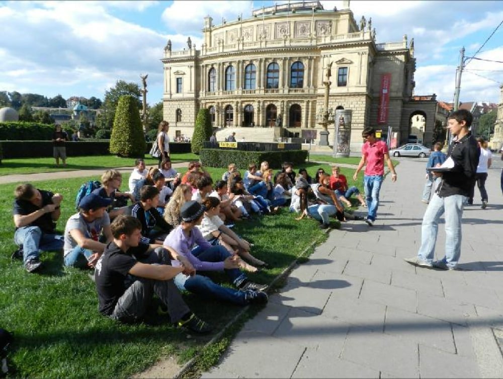 2. Dünyada tanınmış kaliteli üniversitelere ev sahipliği yapar!