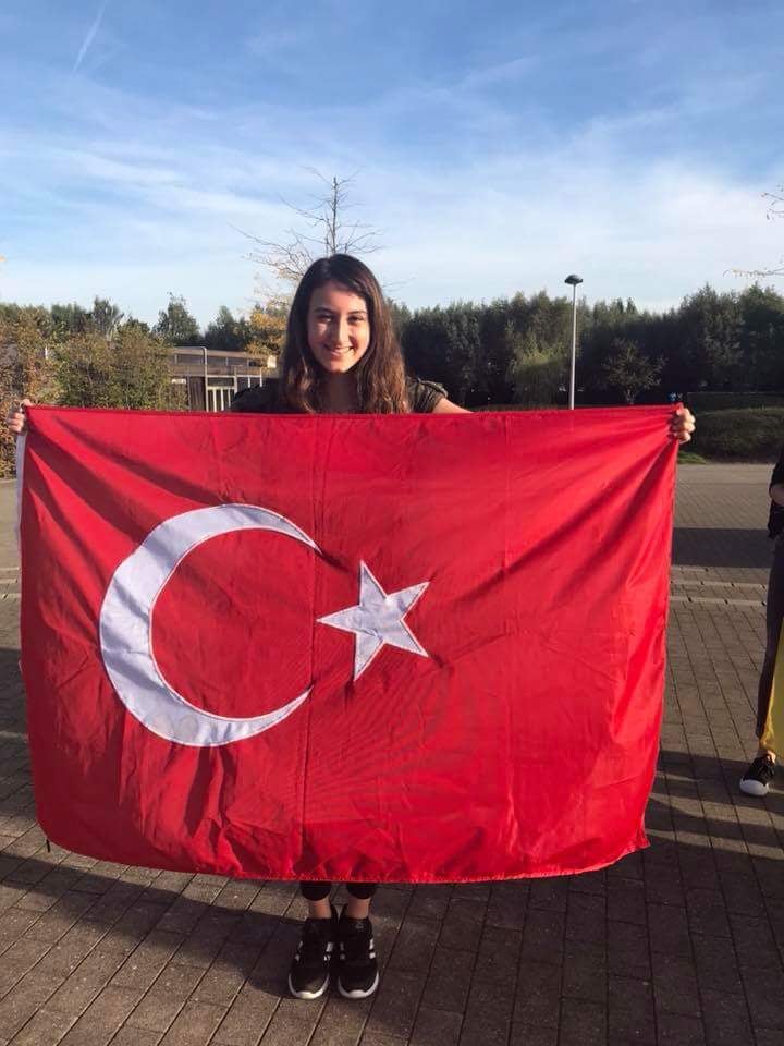 4. As bayrakları, as as as!