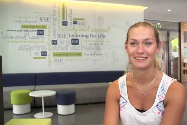 10 Maddede ESE'de Dil Eğitimi Almanın Avantajları