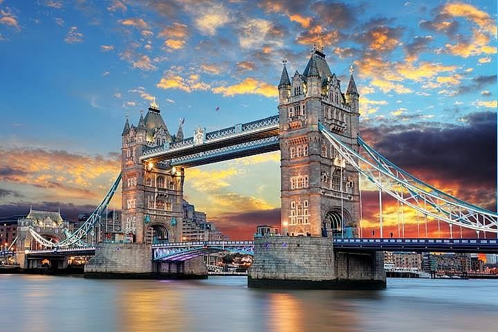 1. Londra'da eğitim almalısınız, çünkü..
