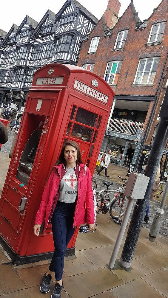 23. Kendi halinde şirin mi şirin bir kent Chester!