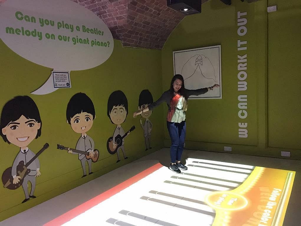 35. The Beatles şarkılarıyla oyun