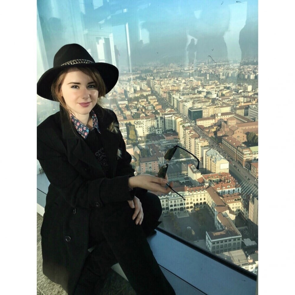 4. Milano'da etkinlik kovalamak benim işim.