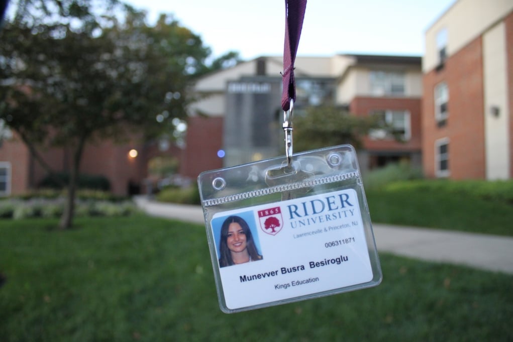 8. Öğrenci kartını çıkarırsın.