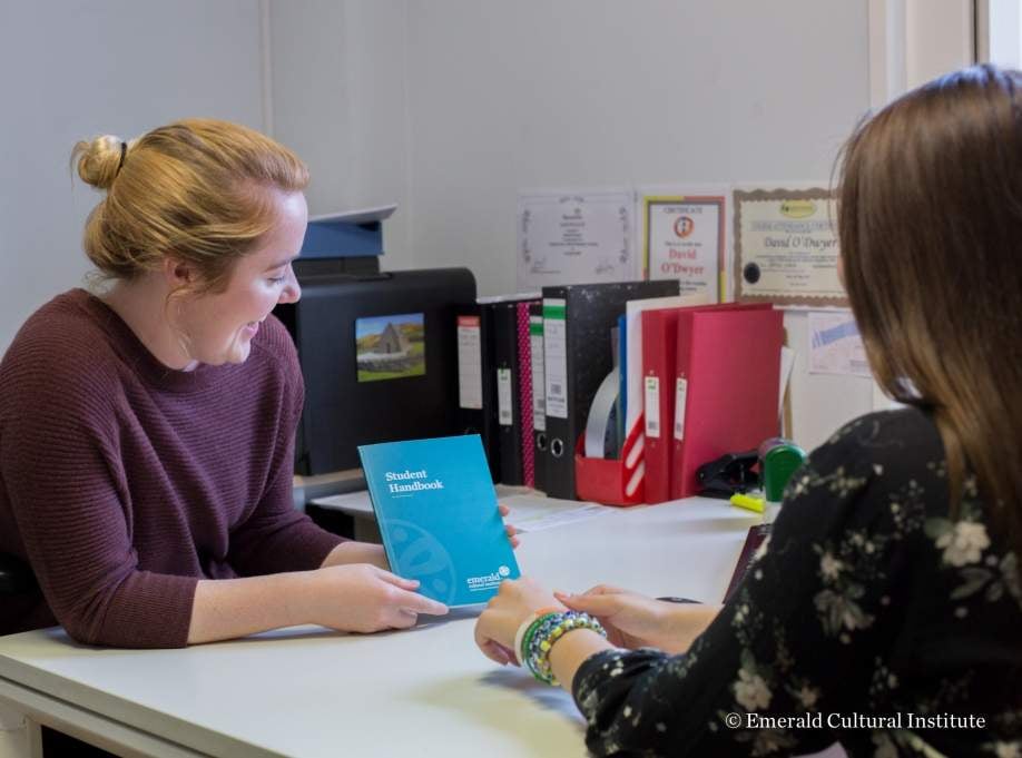 12. Okulun verdiği el kılavuzu size yol gösteriyor.