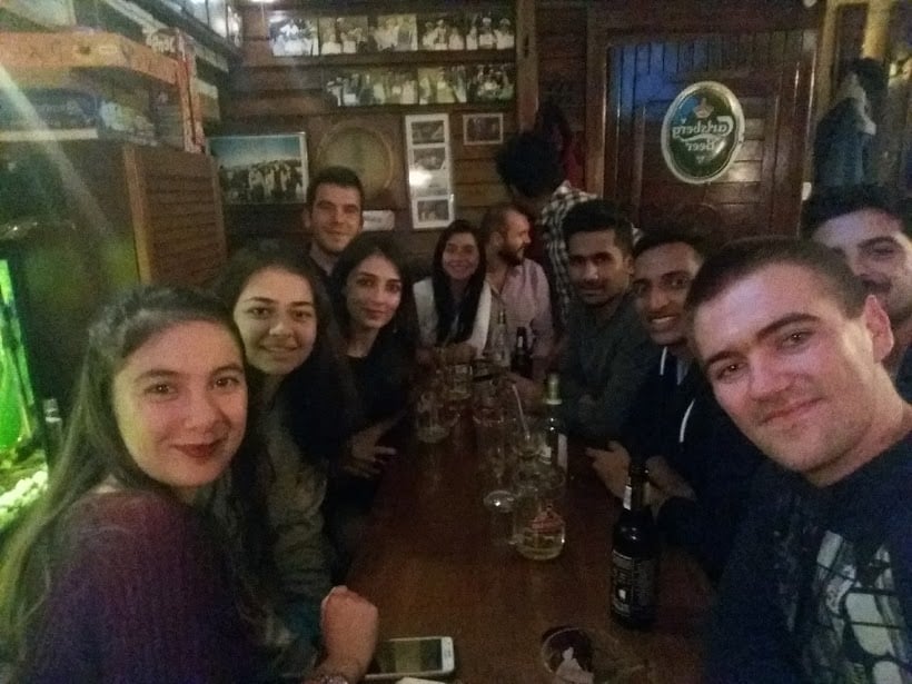 1. Daha geldiğim ilk gün bir sürü insanla tanışma fırsatı yakaladım.