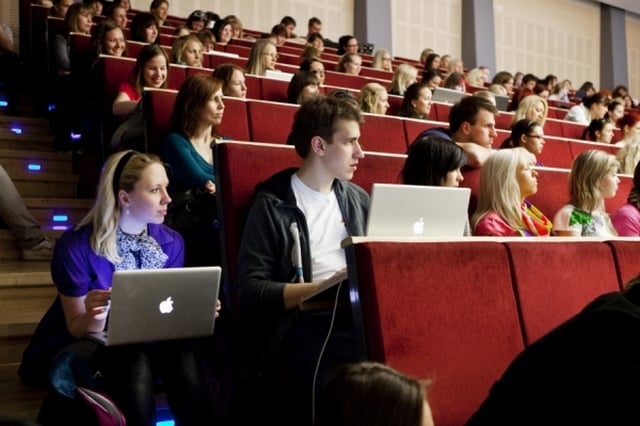 Yurtdışında Üniversite Okuyacaklar Dikkat!